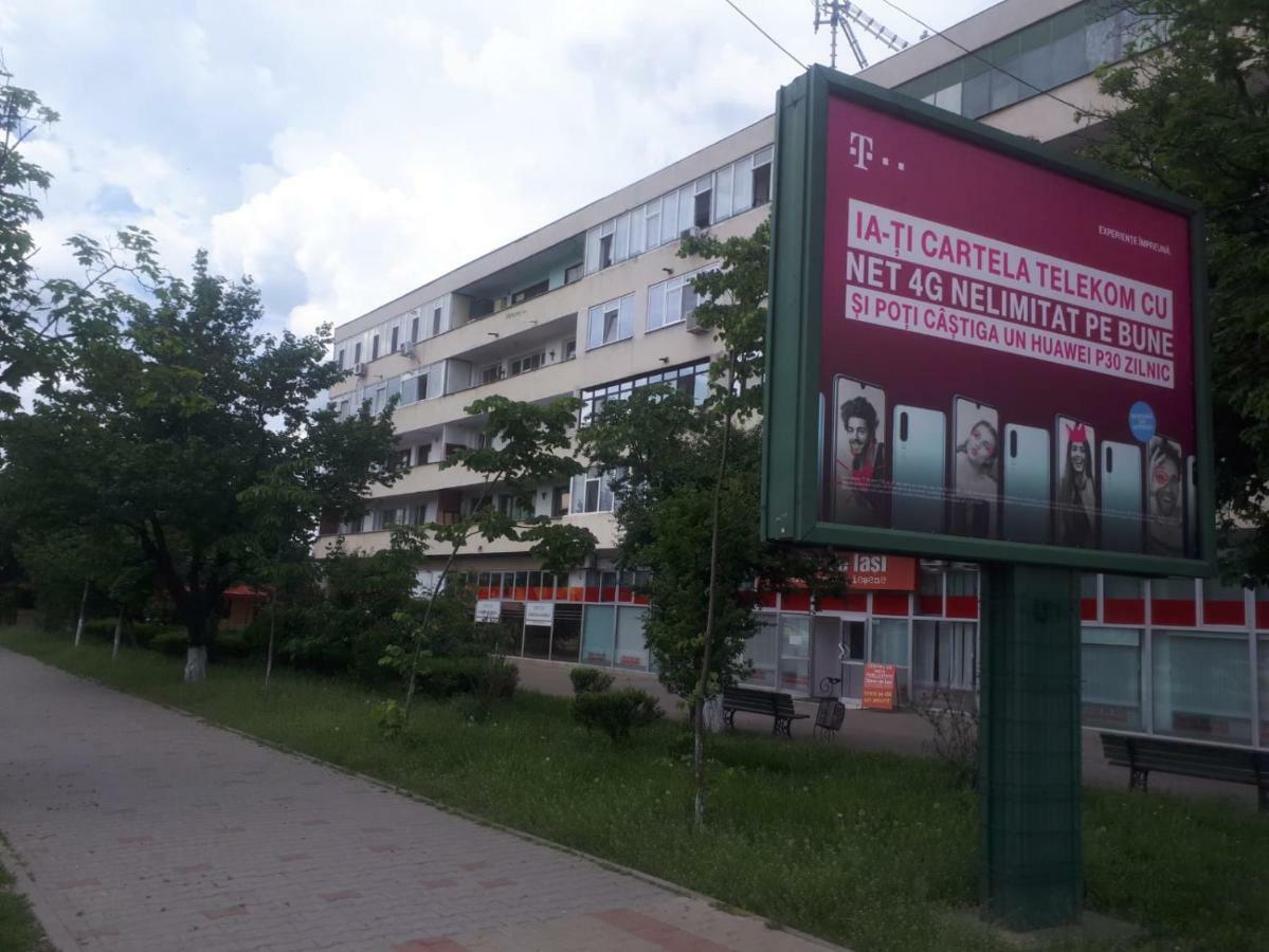 Bluesky Cantemir Iasi Buitenkant foto